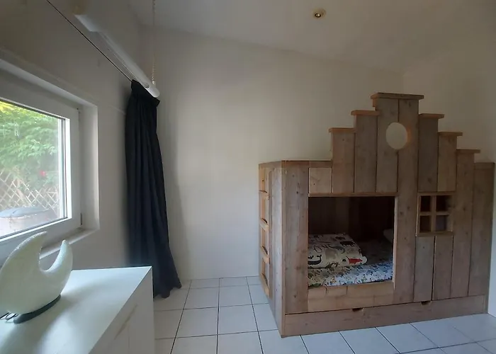 Vakantiehuis Summer House On Quiet Park Close To *